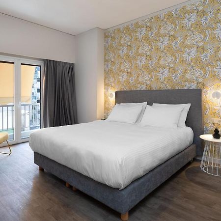 The Beehive Apartments Атина Екстериор снимка