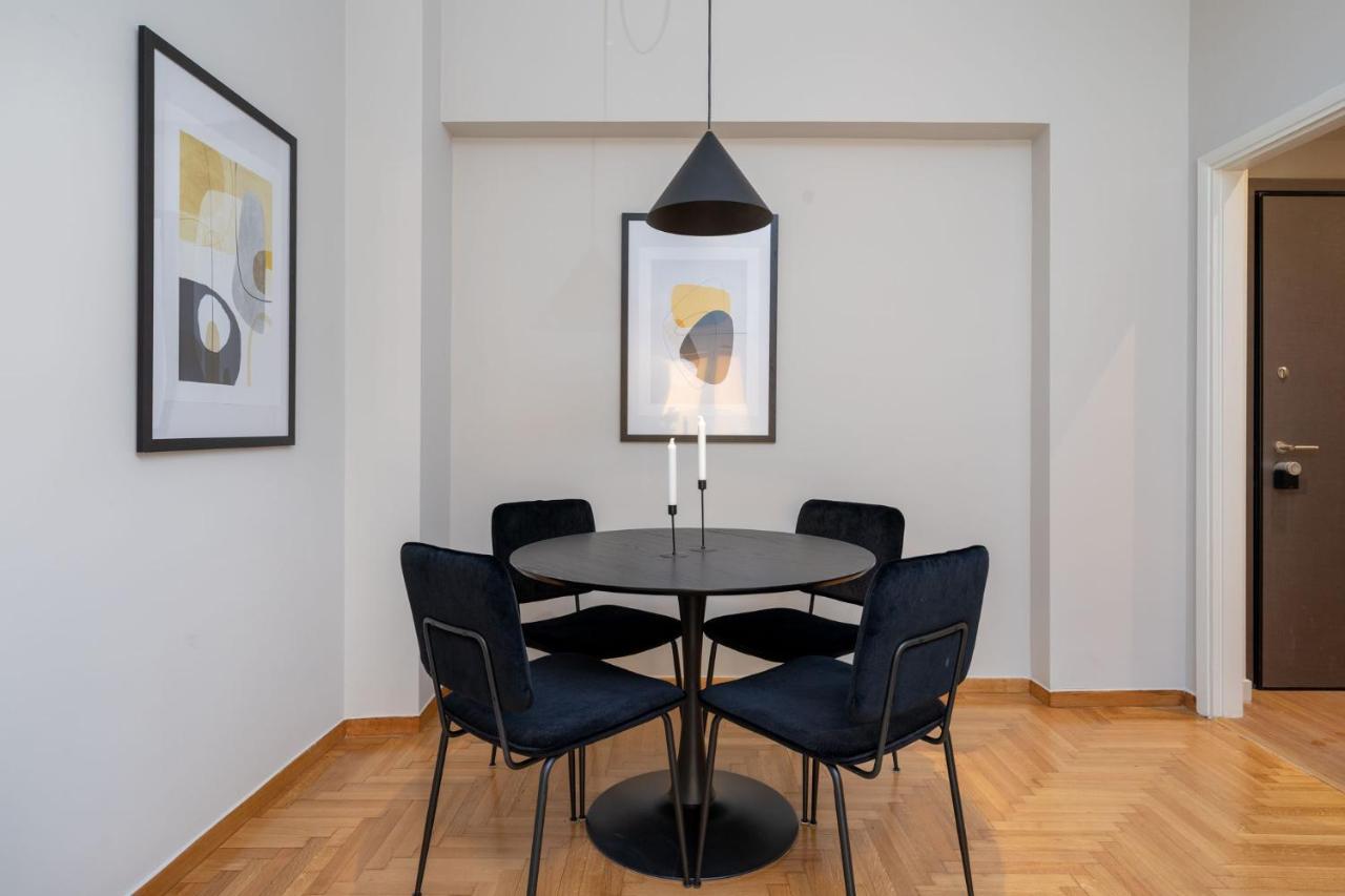 The Beehive Apartments Атина Екстериор снимка