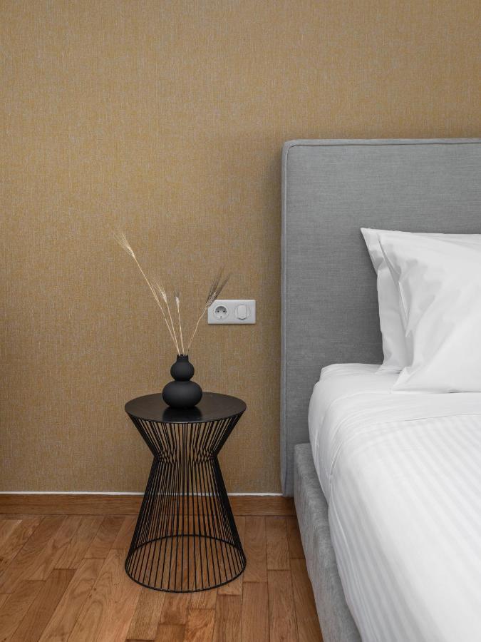 The Beehive Apartments Атина Екстериор снимка
