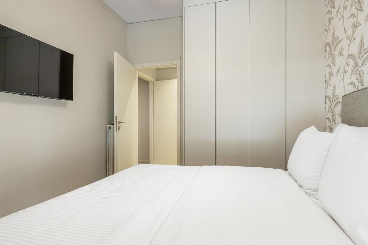 The Beehive Apartments Атина Екстериор снимка