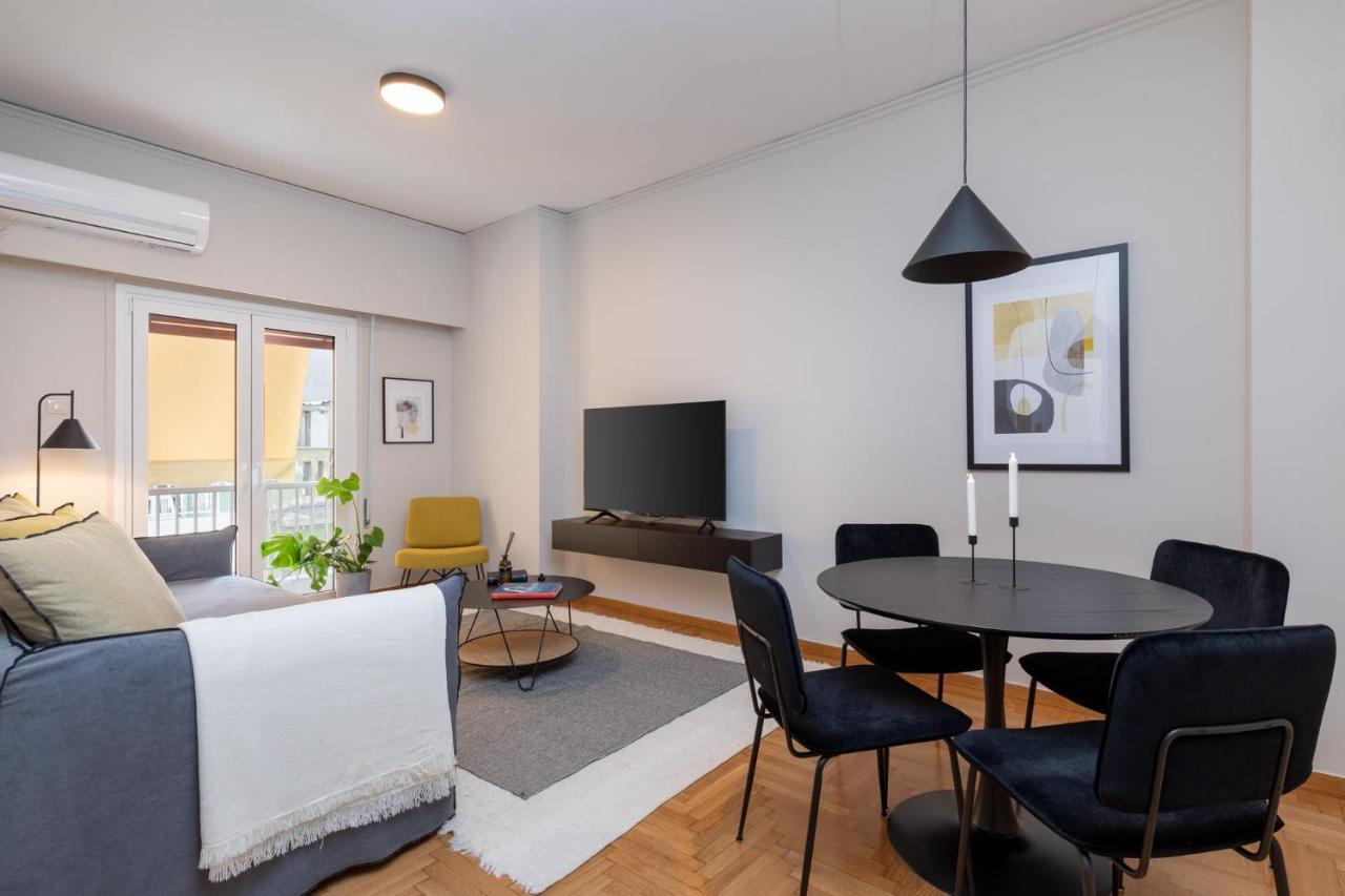 The Beehive Apartments Атина Екстериор снимка