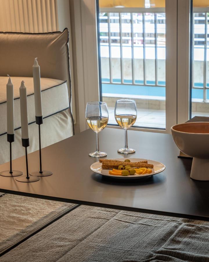 The Beehive Apartments Атина Екстериор снимка