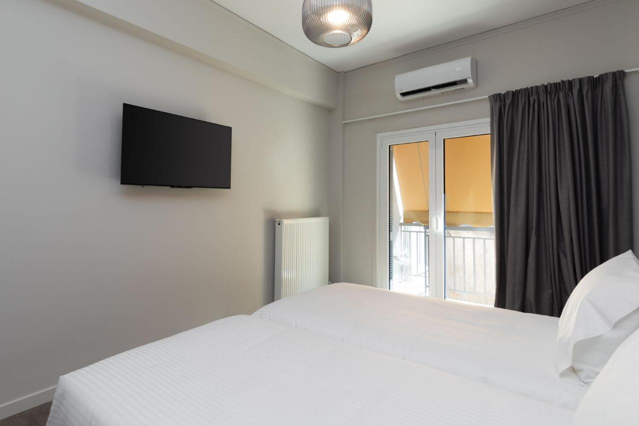 The Beehive Apartments Атина Екстериор снимка