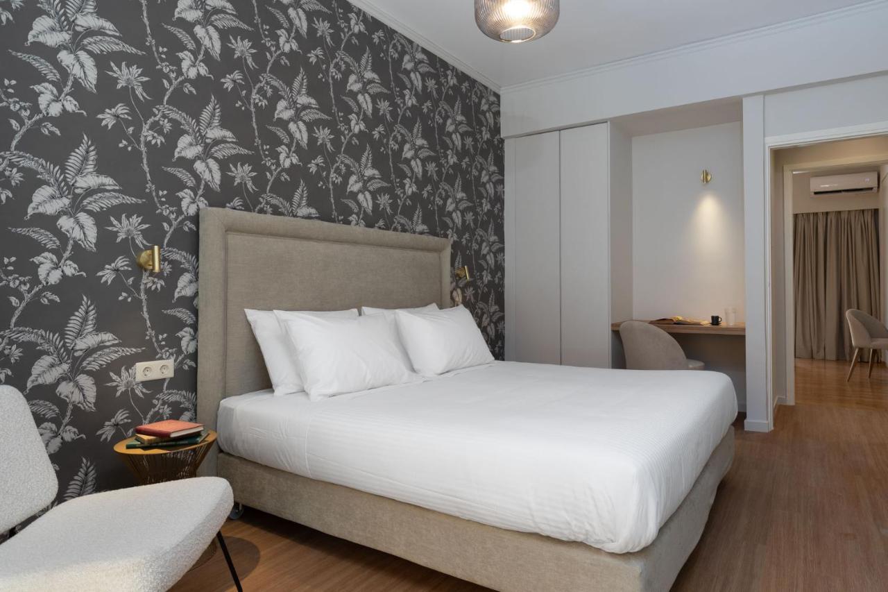The Beehive Apartments Атина Екстериор снимка