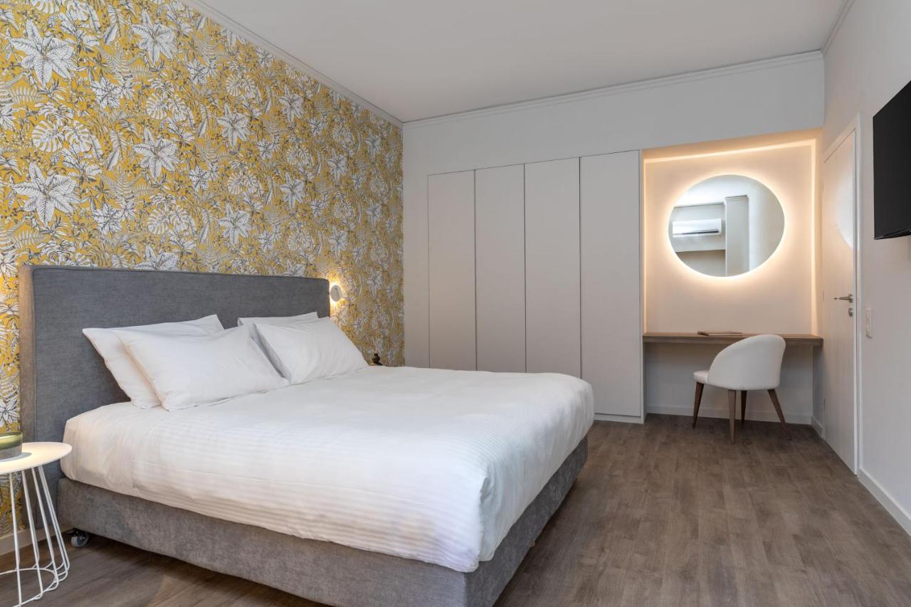 The Beehive Apartments Атина Екстериор снимка