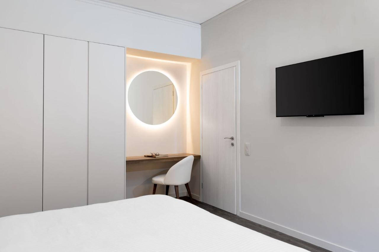The Beehive Apartments Атина Екстериор снимка